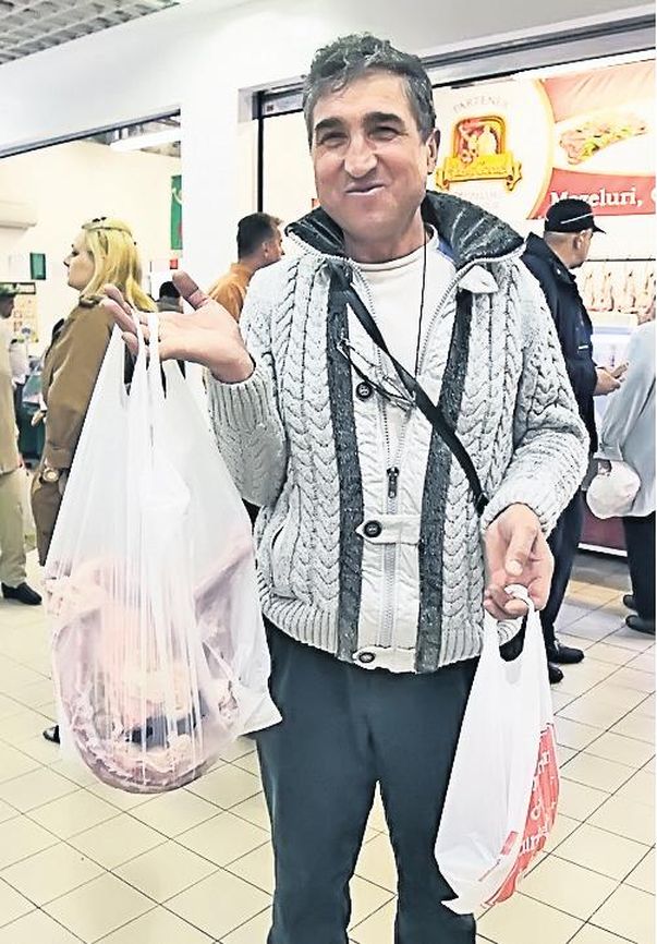 A început nebunia! Uite cât au cheltuit pentru masa festivă