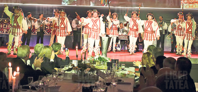 Invitații lui Mircea Sandu au ținut-o din chef în chef | EXCLUSIV