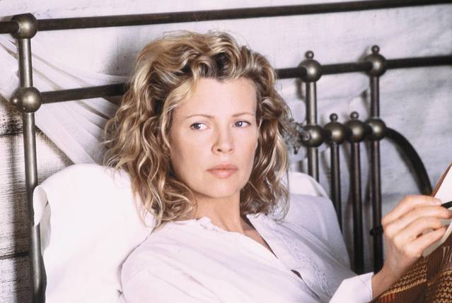 Kim Basinger în I Dreamed of Africa Kim Basinger în I Dreamed of Africa
