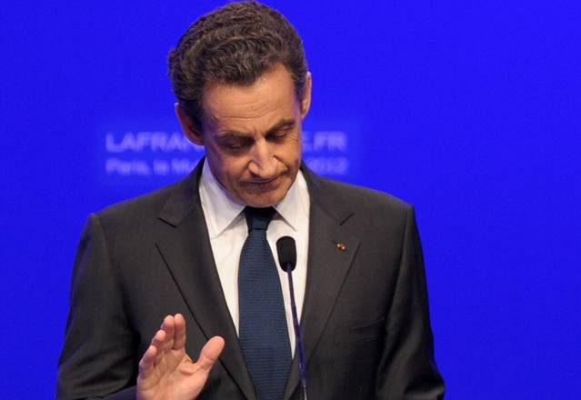 Nicholas Sarkozy, înfrânt de Hollande în alegeri