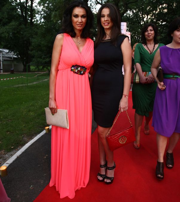 Nicoleta și Iuliana Luciu