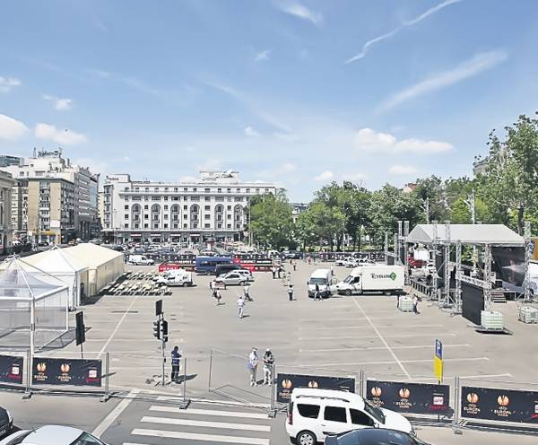 Mii de suporteri ai echipelor Athletic Bilbao și Atletico Madrid au luat cu asalt cârciumile | FOTO