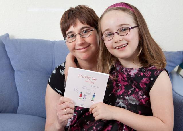 Layla Reid şi mama ei bolnavă de epilepsie
