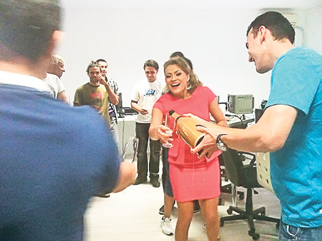 Mirela Boureanu-Vaida, petrecere la locul de muncă