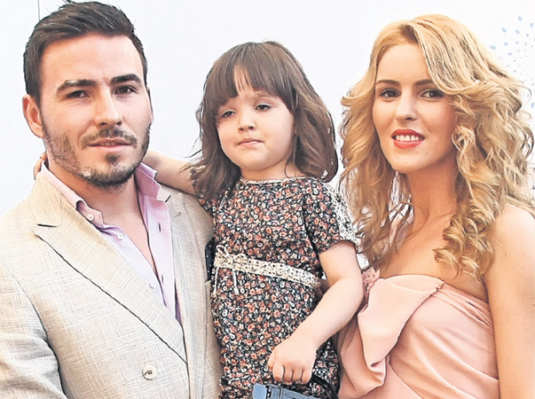 Denisa Nechifor, mama fetiţei lui Cristea, a sărit la gâtul Biancăi Drăguşanu. Află de ce!