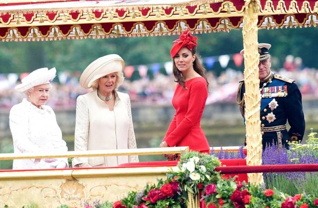 Kate Middleton, în rochie roşie la Jubileul de Diamant