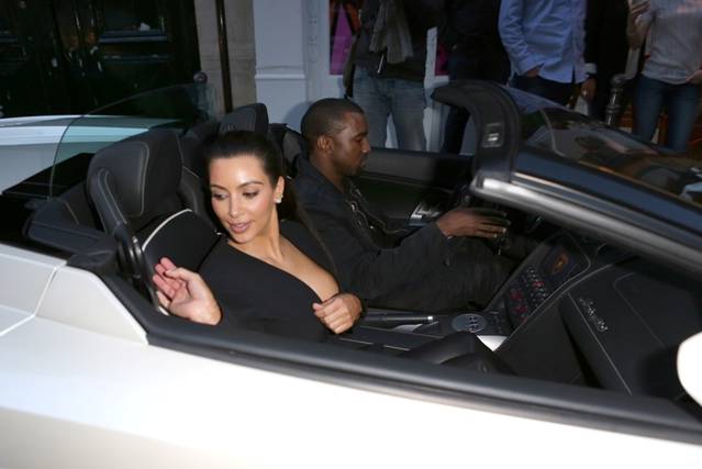 Kanye West şi-a dat iubita o tură cu un Lamborghini