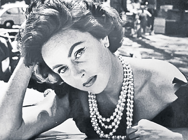 Sue Ellen din Dallas este româncă!