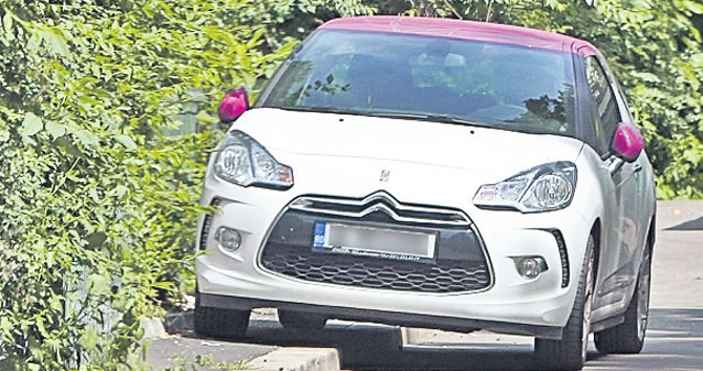 Laura Cosoi s-a mutat la casa ei!