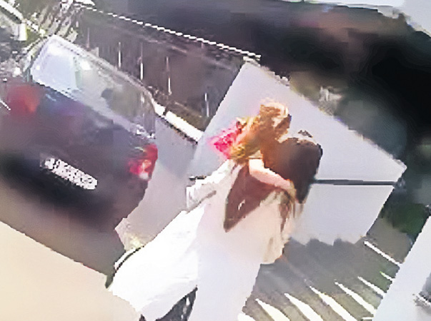 Irinuca Columbeanu strigă către mama ei, Monica: "Nu mă lua!" | VIDEO