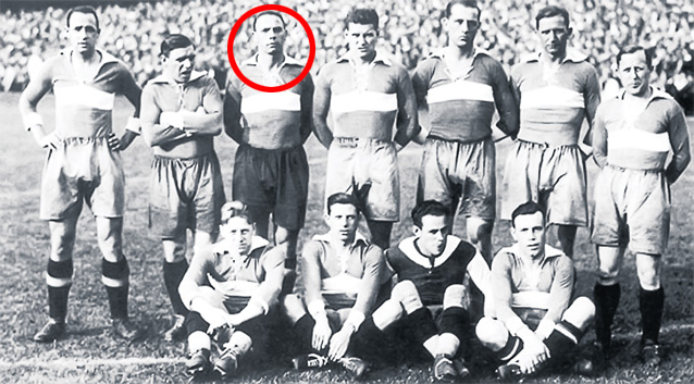 În 1935, tricolorii au fost conduşi tot de un austriac: Josep Wana (medalion). El a rezistat doar trei meciuri ca antrenor În anii ’30, doi austrieci au condus destinele naţionalei României. Ambii au avut rezultate ruşinoase, ieşind din scenă pe uşa din dos