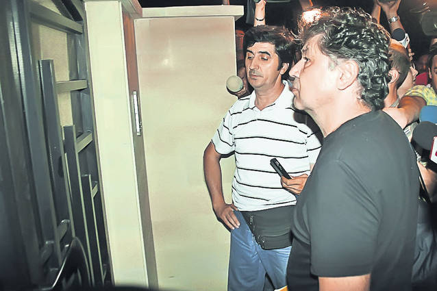 Rus, trebuie să dai nişte explicaţii! Ministrul de interne îl sună pe un infractor condamnat ca să-l pregătească de arestare!