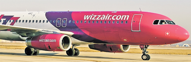 Femeie bolnavă, dată afară din avion după ce a cerut loc special!