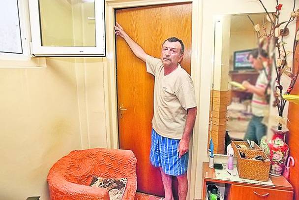 Autorităţile şi mai-marii Bisericii au botezat scuturile care vor săpa la metroul din Drumul Taberei: «Cârtiţele» au primit nume de sfinţi