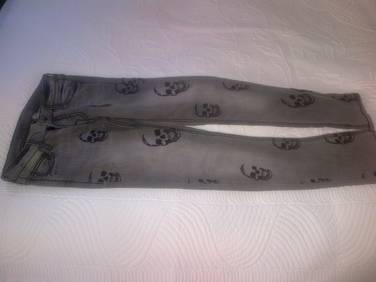 Află câţi bani dă Anamaria Prodan pe haine şi cosmetice