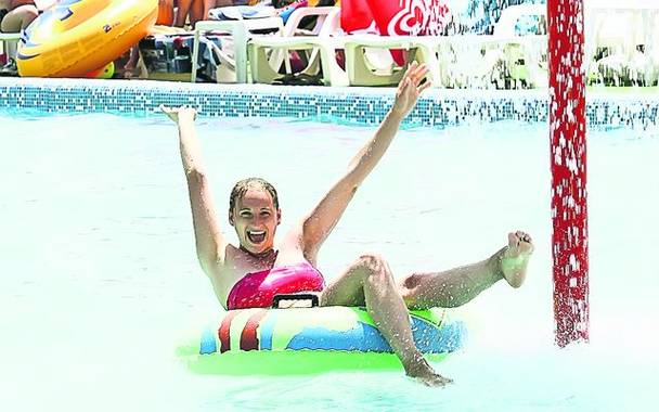 Vica, 24 de ani, s-a bălăcit întruna din piscinele de la Water Park