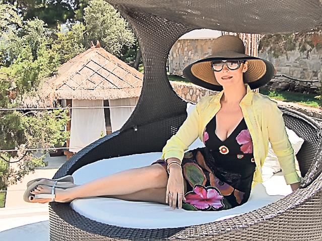 Află de ce a făcut Andreea Marin naveta între spital şi hotel