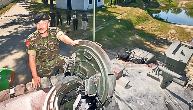 Ne-am plimbat cu tancul românesc, TR-85M1 | FOTO