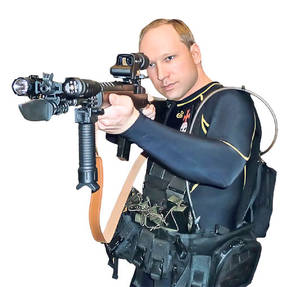 A ucis 77 de oameni, dar face puşcărie de lux! Familiile victimelor din atacurile din Norvegia, comise de Breivik în urmă cu exact un an, sunt furioase