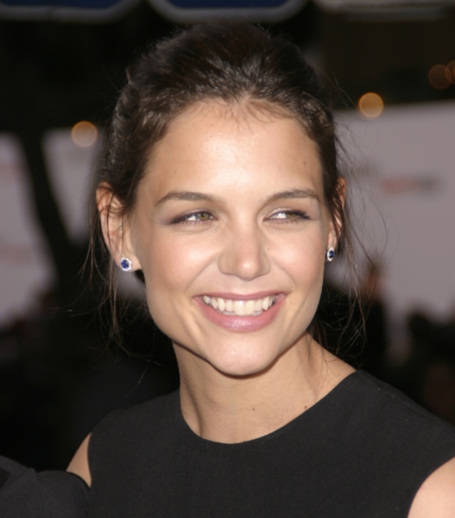 WOW! A înnebunit Katie Holmes? Adevărul din spatele machiajului strident al actriţei
