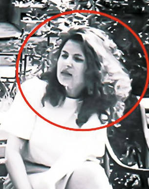 Udrea, ce-ţi mai place între foştii colegi! În liceu, brunetă, după 20 de ani, blondă