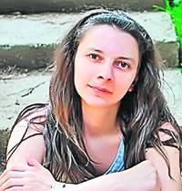 Se înţeapă pentru că le place durerea