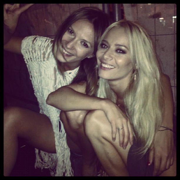 Laura Cosoi, AŞA CUM NU AI MAI VĂZUT-O! Uite ce a făcut la concertul lui Lady Gaga | FOTO