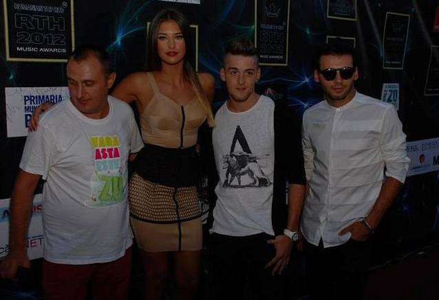 Cea mai neaşteptată apariţie a Antoniei! Măreşte poza, ai mai văzut-o aşa? | FOTO