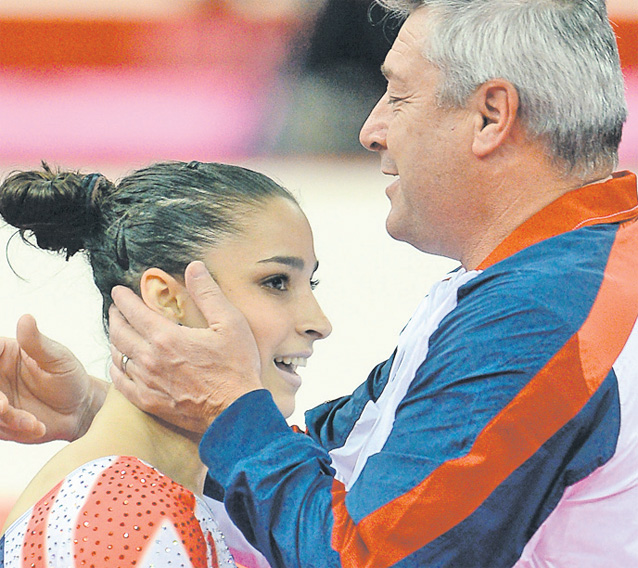 Mihai Brestyan - antrenor la lotul de gimnastică al SUAKalinikos