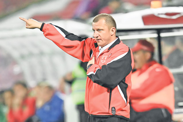 Dorinel Munteanu este convins că ardelenii vor ieşi cu fruntea sus din grupa H a Ligii Campionilor: «CFR prinde primăvara europeană»