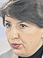 Dilema invitaţilor la petrecerea organizată cu ocazia căsătoriei Elenei Băsescu cu Bogdan Ionescu: Dăm bani sau cadou la nuntă?