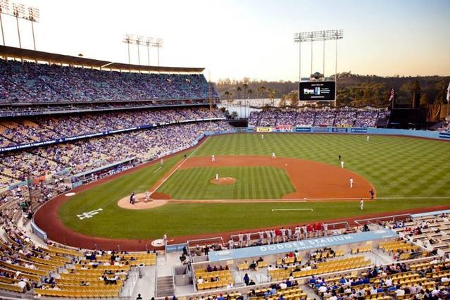 Mr Pink, sponsor al echipei LA Dodgers