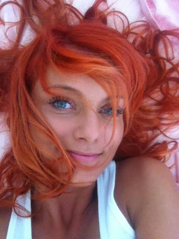 Uite cum arată Sylvia dimineața, când se trezește din somn. Îți place?