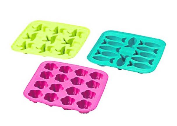 Vechile cuburi de gheaţă s-au cam demodat. Răceşte băutura cu stil!