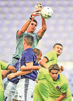 Florin Prunea crede că ar trebui să avem mai multă răbdare cu goalkeperii: Vrei să distrugi un portar? Critică-l! | INTERVIU