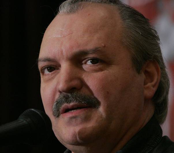 10 VEDETE care au INTRAT în POLITICĂ