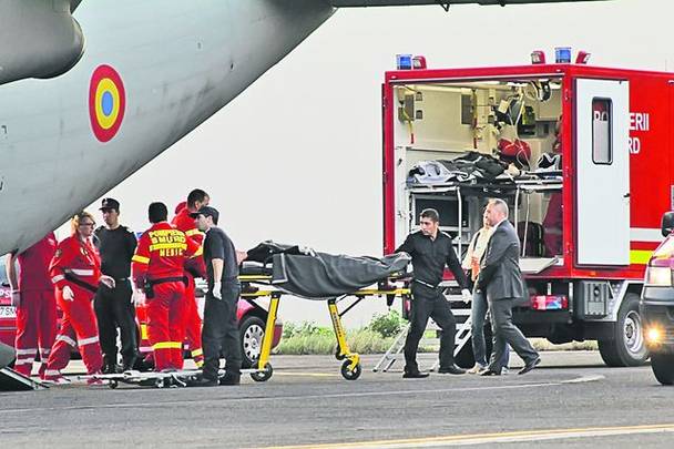 Răniţii au fost preluaţi de ambulanţele SMURD şi duşi la spitalele din Iaşi. Unii dintre ei au fost externaţi a doua zi