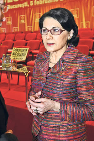 Absolvenţii de liceu sunt încântaţi de ideea de a da un examen de maturitate profesional: «Cu Bac-ul diferențiat, avem și noi șanse la diplomă»