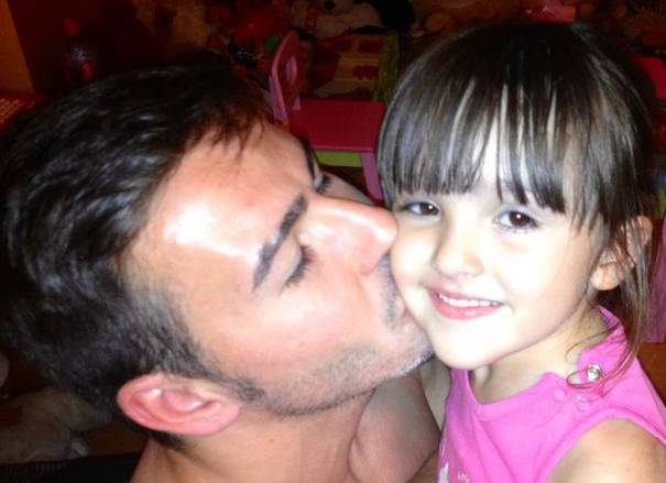 ”Te iubesc!” Cine este persoana față de care își deschide inima Adrian Cristea pe Facebook?