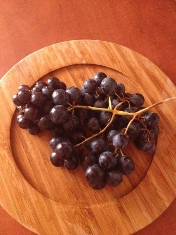 Carmen Brumă luptă împotriva CANCERULUI şi a ÎMBĂTRÂNIRII premature cu ajutorul strugurilor