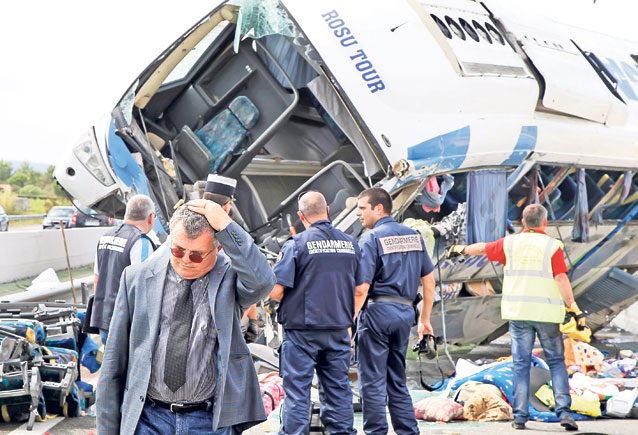 Aceşti îngeraşi au păcălit moartea | Libertatea vă prezintă povestea emoţionantă a doi fraţi, gemeni, din Suceava, care au scăpat ca prin miracol din tragicul accident petrecut duminică în Franţa