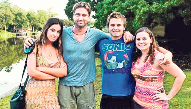 Mădălina Ghenea, şi-a serbat ziua la Gerard Butler acasă | Unul dintre cei mai doriţi burlaci ai planetei, pus cu botul pe labe de o româncă