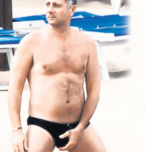 Dan Negru speră să fie furaţi banii puşi la bătaie în emisiune!