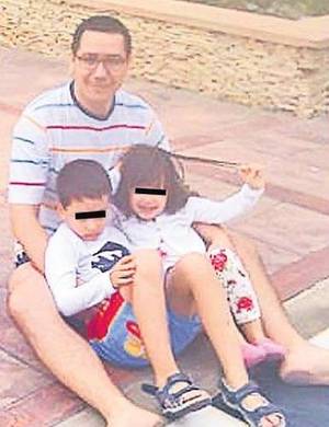 VICTOR PONTA, la 40 de ani. Viaţa premierului, în IMAGINI INEDITE