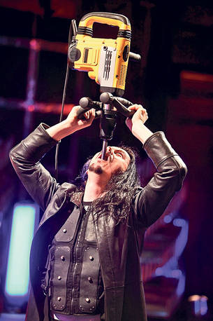 Se cred SUPRAOAMENI! Mai mulţi indivizi cu abilităţi neobişnuite se întrec într-un concurs ciudat, difuzat de mâine la Discovery