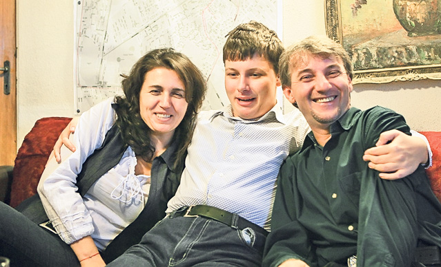 Fiul autist al lui Adrian Sobaru, salvat de Diana Şucu