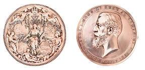 Alexandru Ciucu, croitorul Casei Regale, îi face cadou Regelui Mihai un frac şi o monedă jubiliară | EXCLUSIV