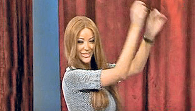 Câte îndură Bianca Drăguşanu pentru 6.000 de euro! Acuză dureri la piciorul drept, pe care medicii au vrut să i-l amputeze în urmă cu 12 ani