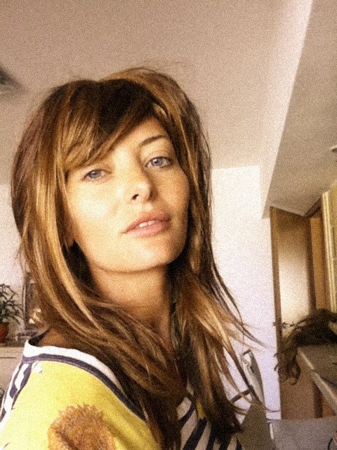 Delia Matache vrea să se vopsească. Nu știe ce culoare! Ajut-o să se hotărască!