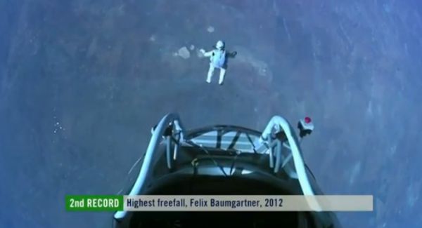 FELIX BAUMGARTNER, în viaţă după SALTUL ISTORIC din STRATOSFERĂ 